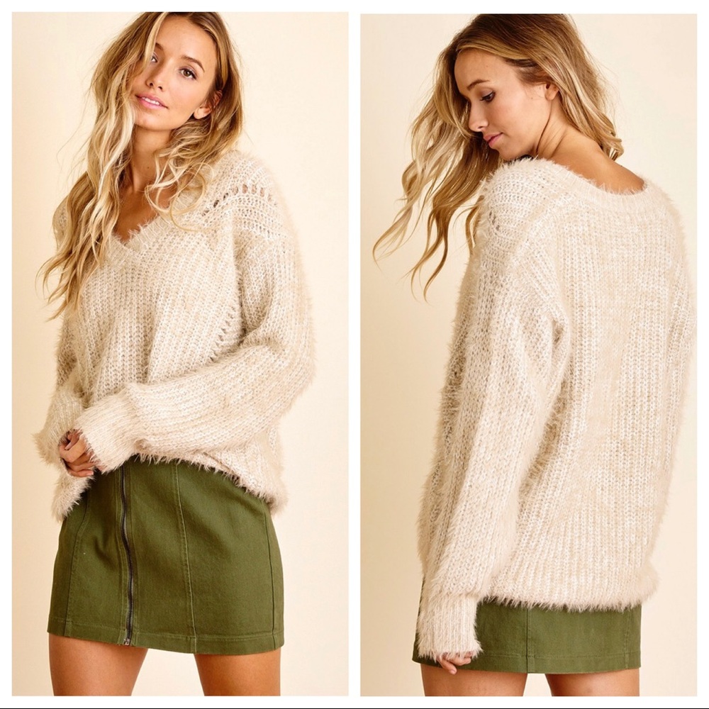 Fashionable chic Fuzzy V neck Sweater - Picture 2 of 7
